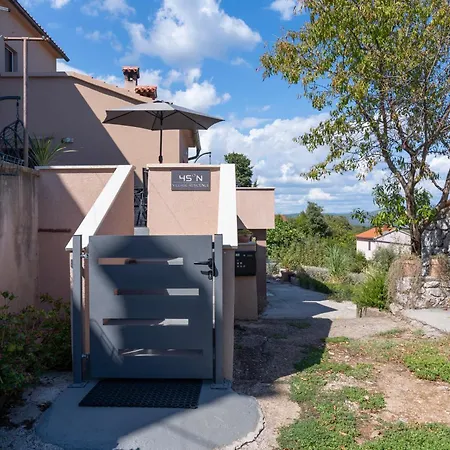 New Lovely Flat With Stunic View, Comfort Terrace,7001 Drenje (Istria)