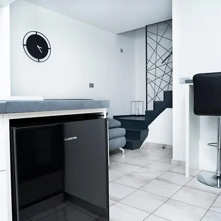New Lovely Flat With Stunic View, Comfort Terrace,7001 Apartment *