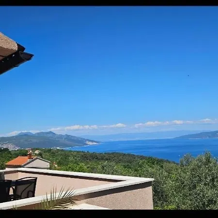 New Lovely Flat With Stunic View, Comfort Terrace,7001 *