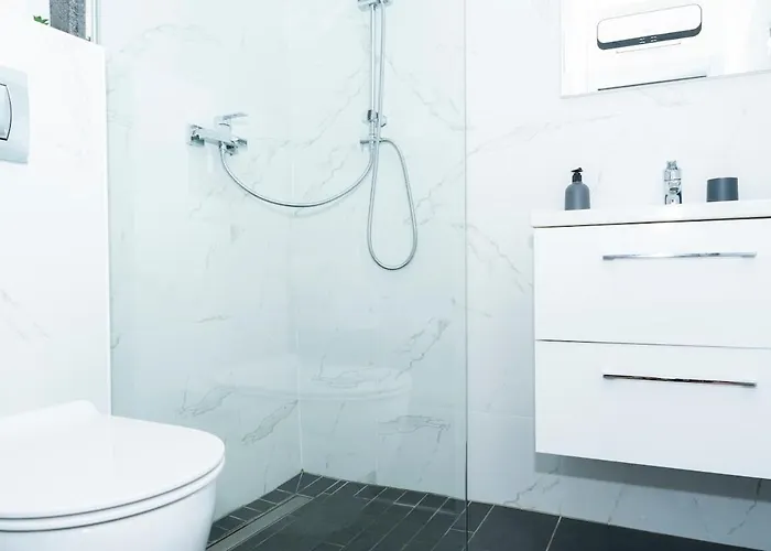 Peaceful Flat With Stunic View, Comfort Terrace,pet Welcome,7001 Apartman *