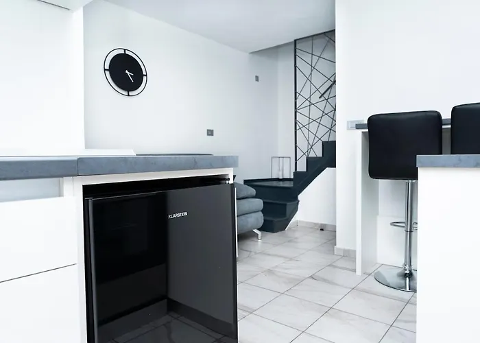 Peaceful Flat With Stunic View, Comfort Terrace,pet Welcome,7001 Apartman *